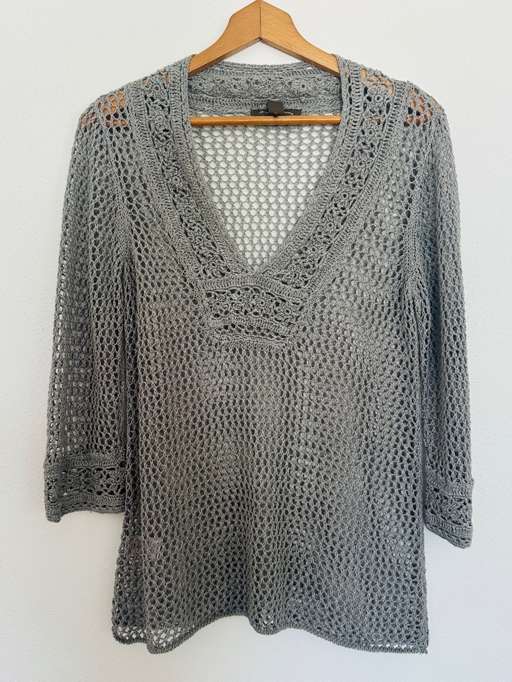 Tommy Bahama Crochet Grey Knit V-Neck Sweater Tunic Size M